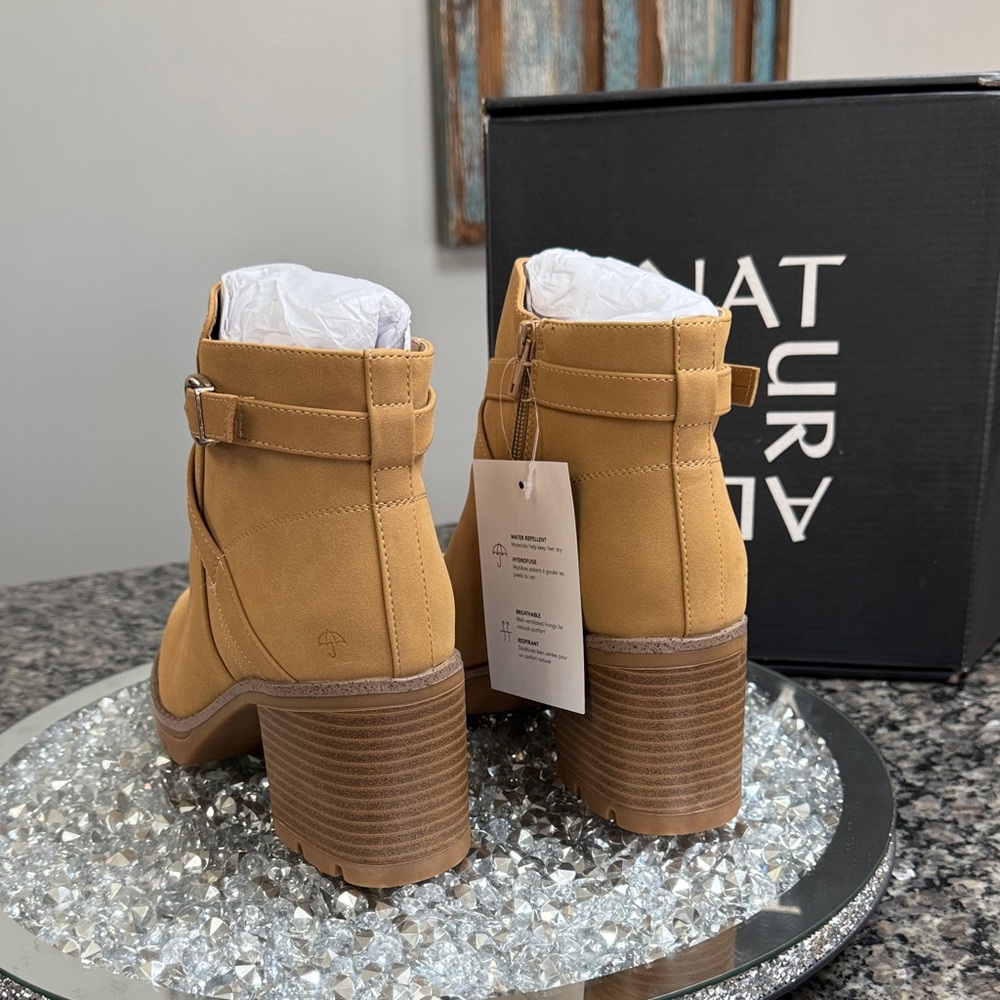 Naturalizer Women's Camel Ankle Booties NEW 8.5W - Picture 4 of 14